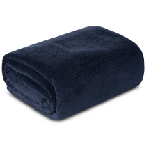 Deka SIMPLE tmavo modrá 150x200 cm na dotyk jemná jednofarebná deka Deka SIMPLE tmavo modrá 150x200 cm na dotyk jemná jednofarebná deka