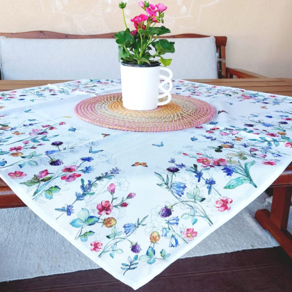 Jemný obrus s potlačou 85x85 cm, 1729 lúčne kvety Jemný obrus s potlačou 85x85 cm, 1729 lúčne kvety