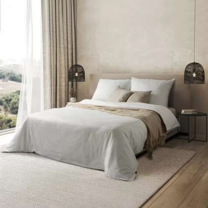 Posteľné obliečky damaškové VERA biely prúžok