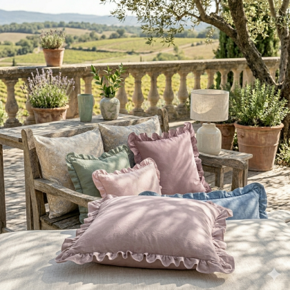 Obliečka na vankúš 45x45 cm Falbanka pudrová