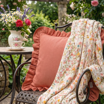 Premeňte terasu na oázu pokoja s útulnými textíliami | Evenit