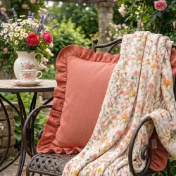 Premeňte terasu na oázu pokoja s útulnými textíliami | Evenit