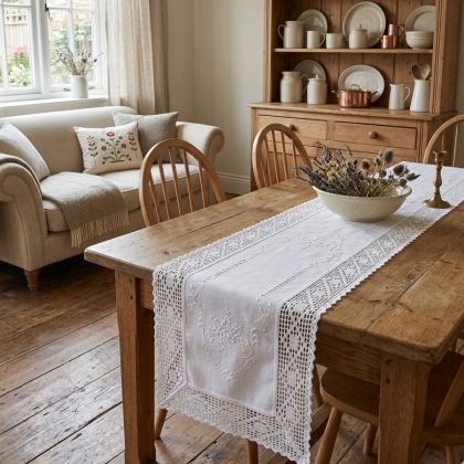 Vyšívaný biely behúň - šerpa 40x140 cm 6937