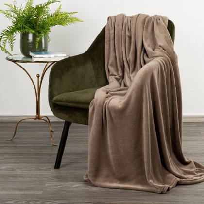 Deka SIMPLE hnedá 150x200 cm jemná jednofarebná deka Deka SIMPLE hnedá 150x200 cm jemná jednofarebná deka